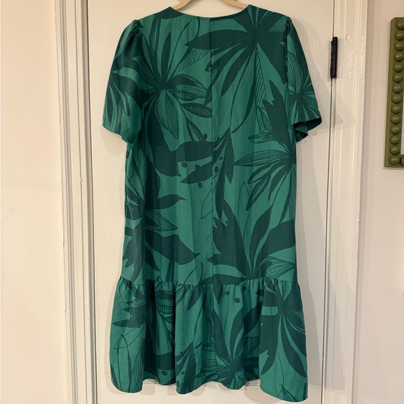 Green Floral Women's Dress - Picture 6 of 6